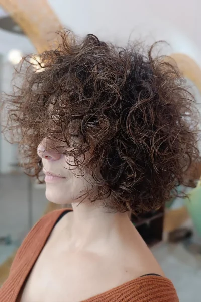 nove-hair-inhouse-cliente-stile-22-curly-lato