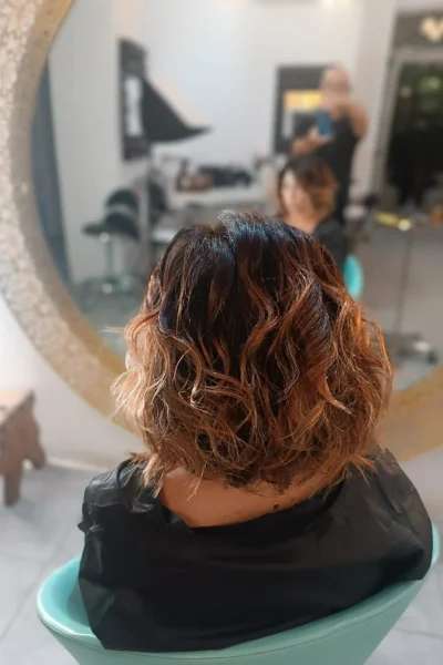 nove-hair-inhouse-cliente-stile-4-dietro